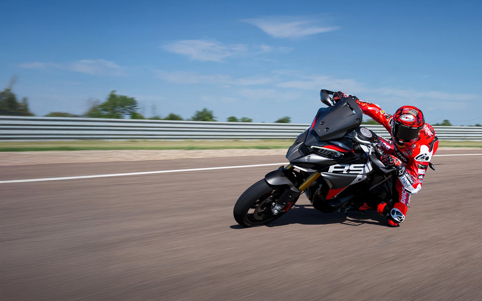 DUCATI OKAZAKI ドゥカティ正規ディーラー ドゥカティ岡崎